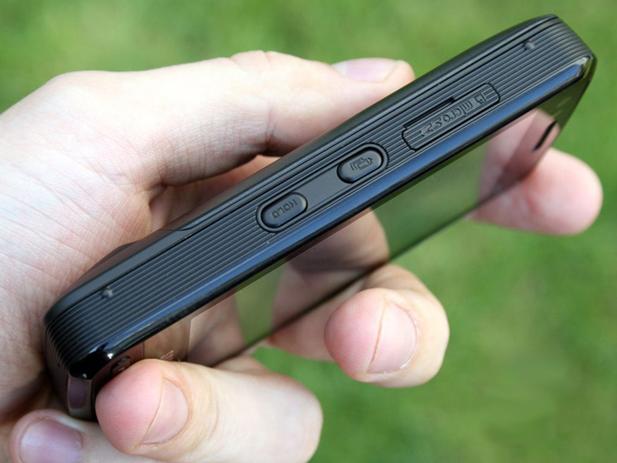 笔记本电脑内部硬盘安装外观