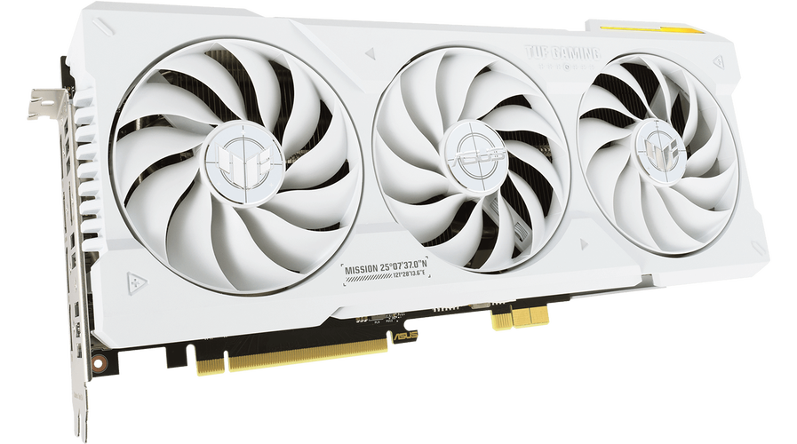 白色游戏主机搭配RTX显卡配置