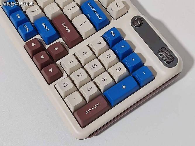 珂芝Z98键盘轴体与接口规格细节