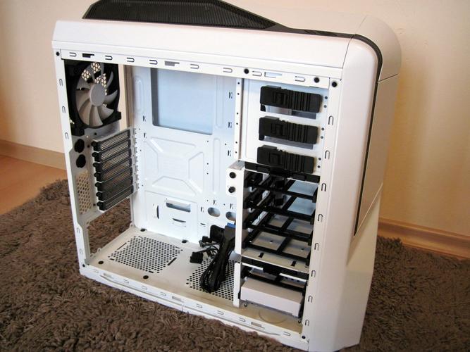 NZXT Phantom 530机箱正面外观特写