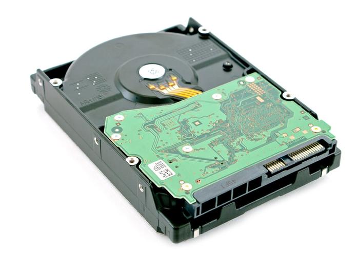 硬盘性能基准测试图表