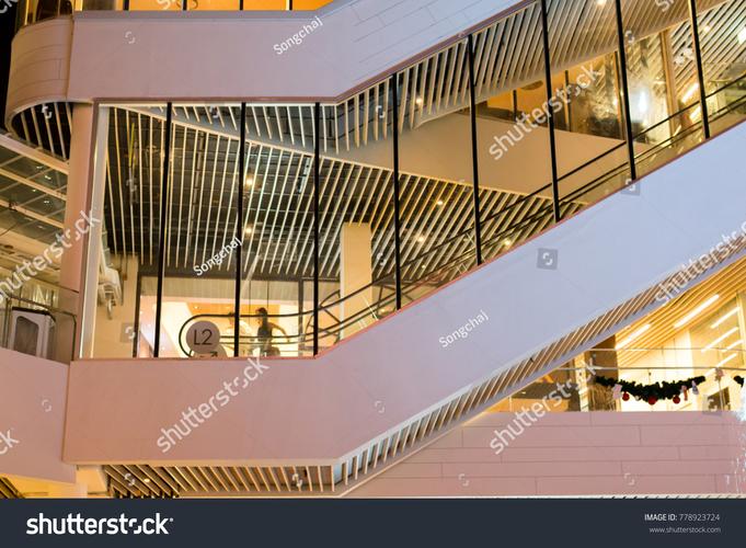 游戏悍将核武器1机箱正面外观全景