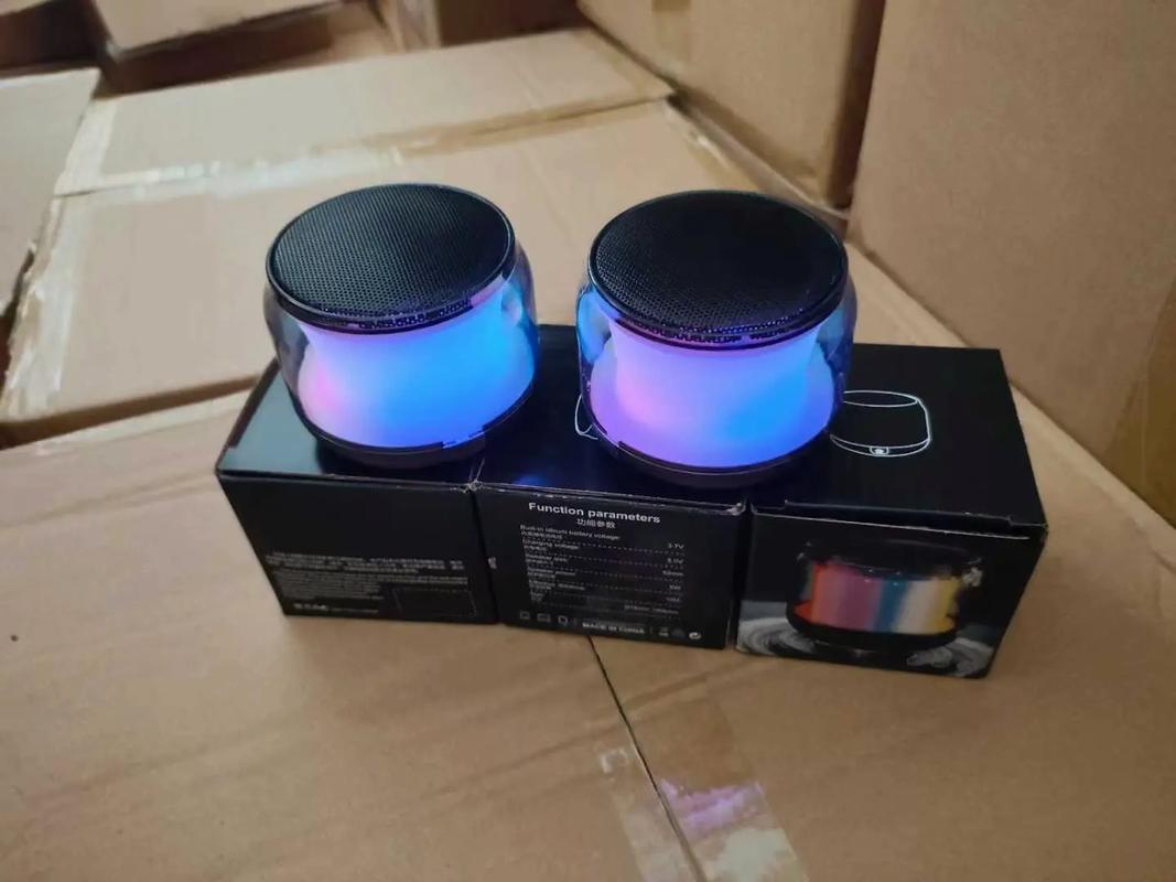 键盘电池与充电展示