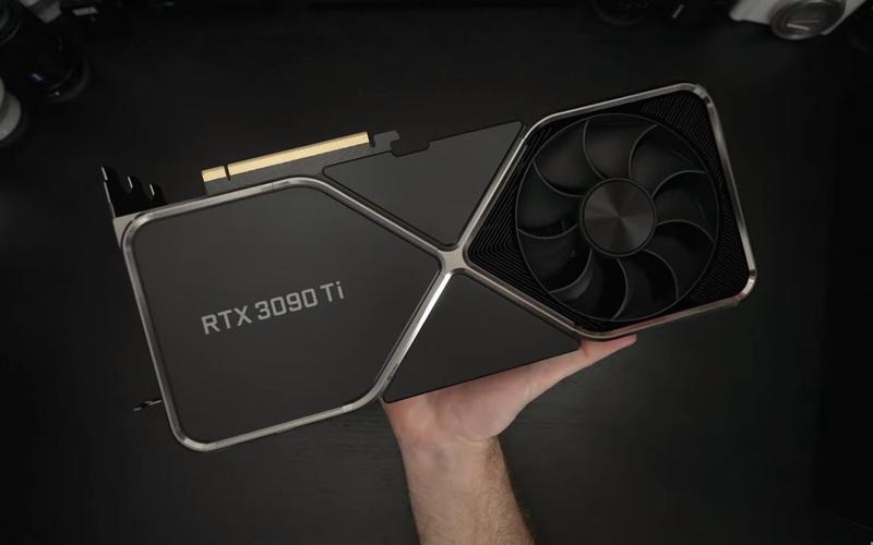 游戏性能测试场景,显示高分辨率游戏画面