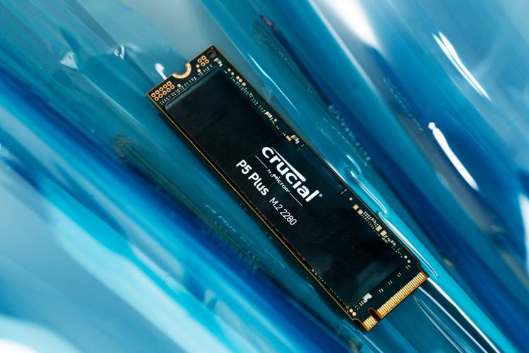 电脑硬件规格标签特写