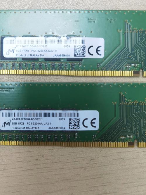 内存散热片特写