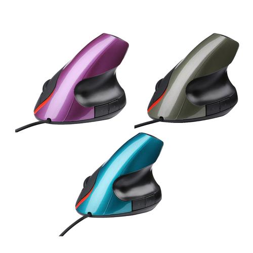 电脑接口和线缆连接