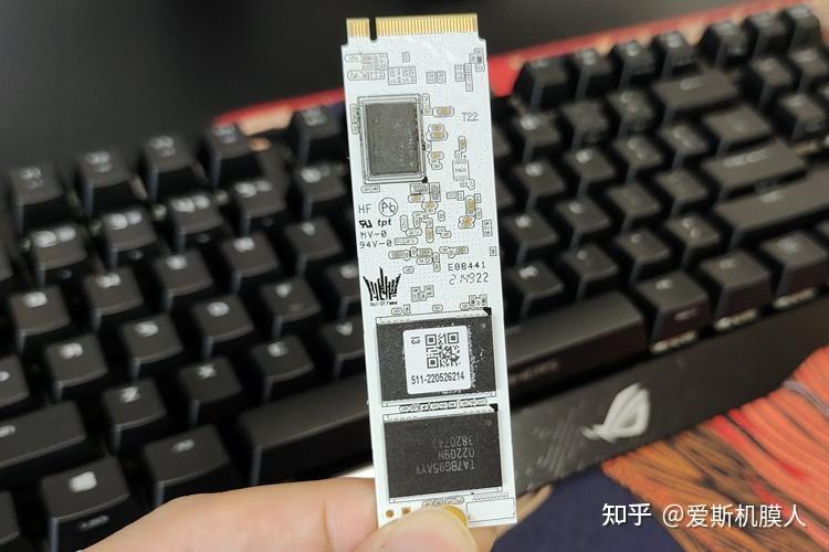 消费者选购硬件场景