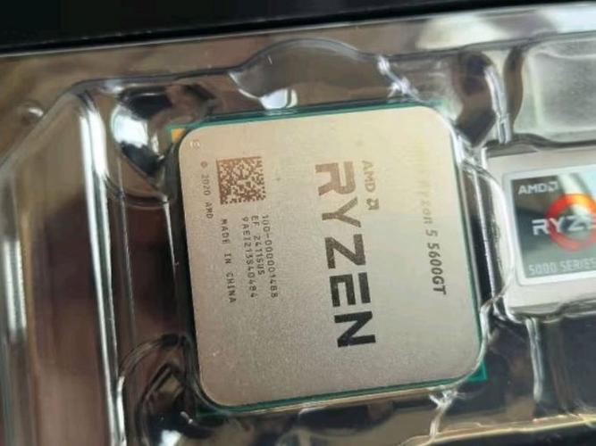 不同用户场景图，如游戏、办公和收藏