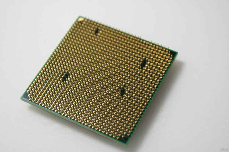 Computer running benchmark software