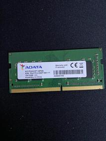 内存条规格标签特写，显示频率和容量