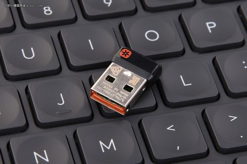 键盘按键特写，突出108键布局和短行程设计