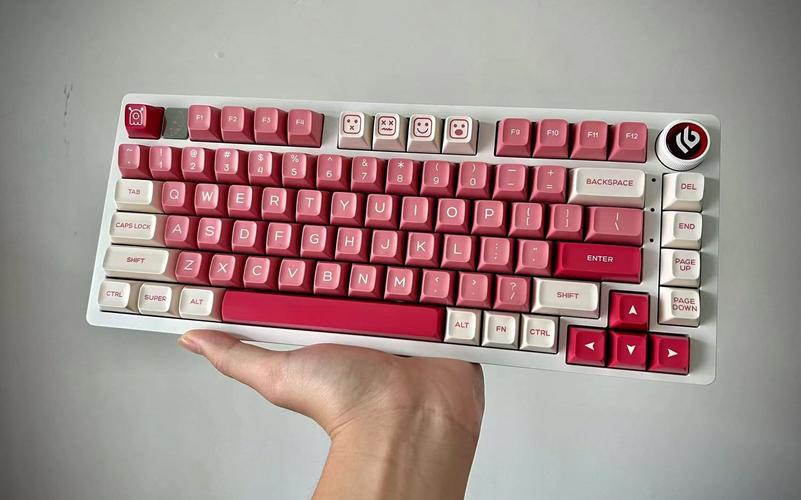 RGB键盘灯光效果，多彩背光展示