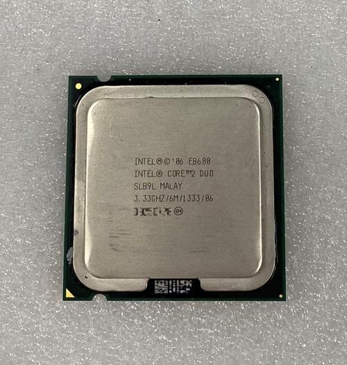 新旧CPU对比图，展示技术演进