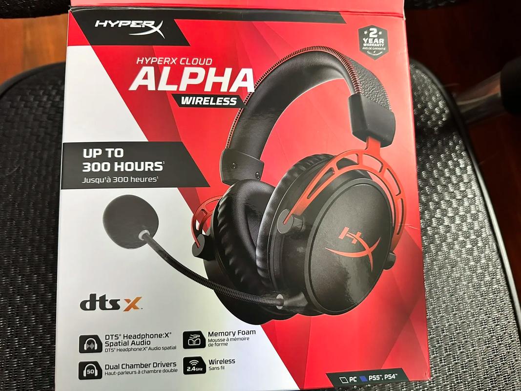 鼠标充电和电池示意图