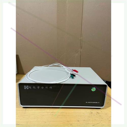 电脑硬件规格对比示意图