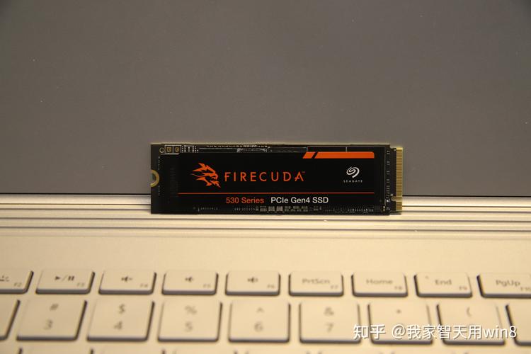 电脑散热系统和温度监控