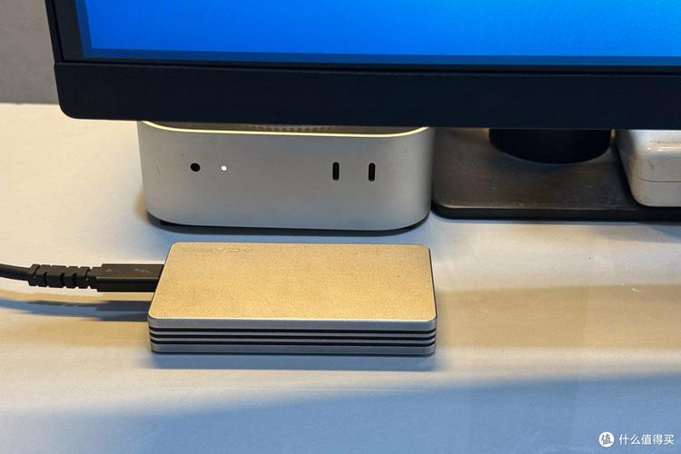 用户选购显示器场景