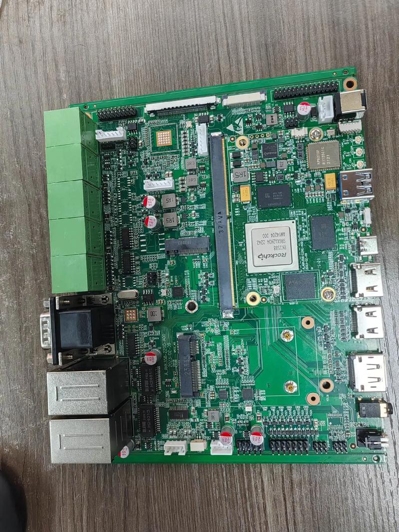 高刷新率和色彩技术示意图