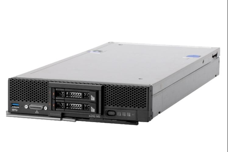 多台显示器并排展示规格对比