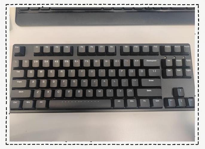 IKBC W200键盘外观展示