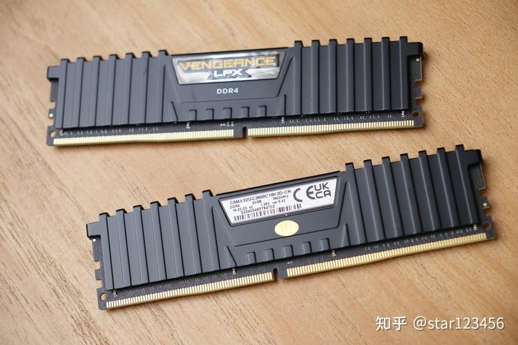 电脑硬件参数图表，突出内存性能指标