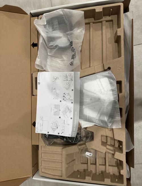 电竞显示器使用场景