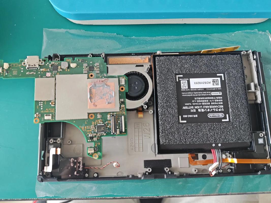 USB Type-C接口和无线连接示意图