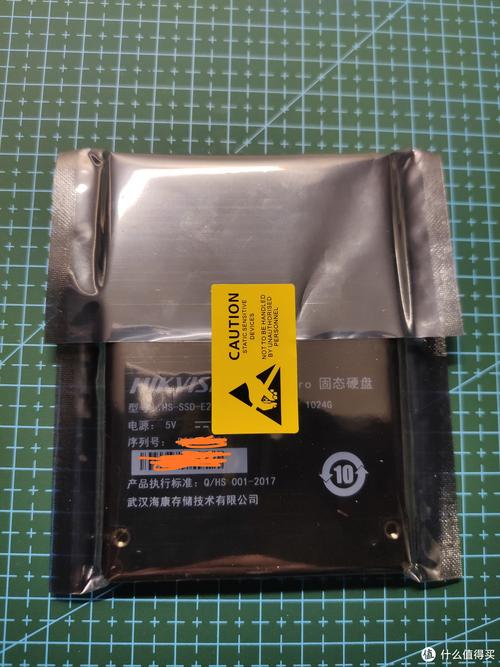 SSD内部芯片特写