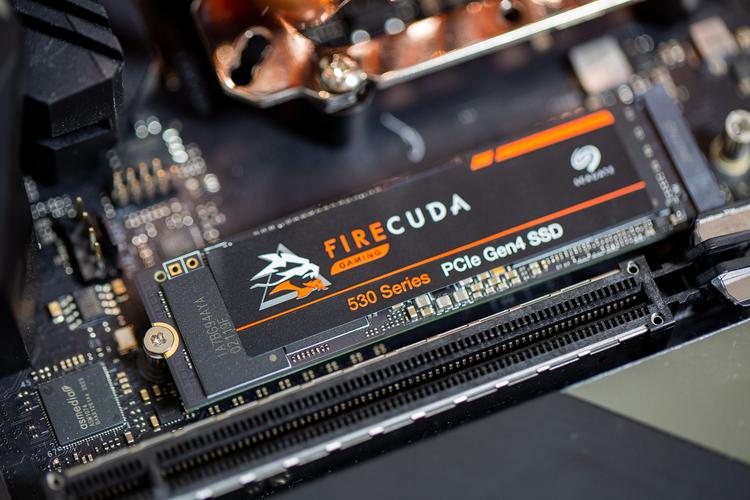 固态硬盘速度测试界面