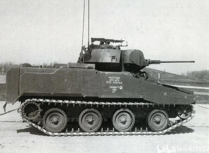 台式机内存安装场景