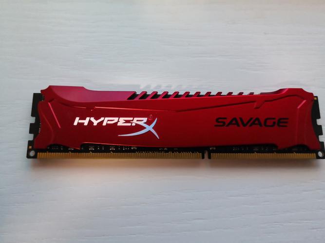 电脑硬件购物场景