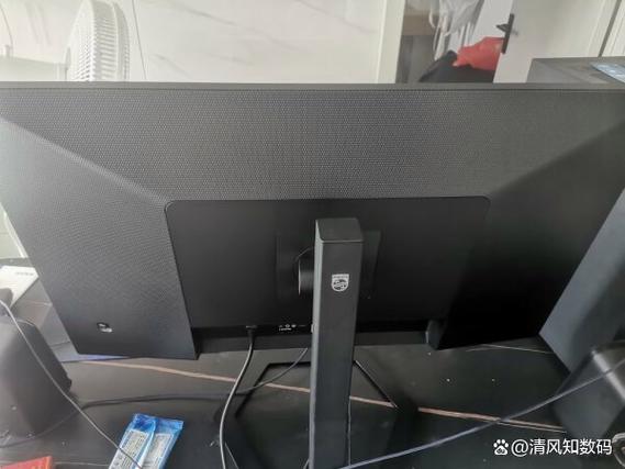 显示器面板细节