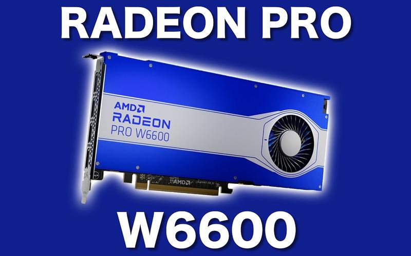 游戏玩家正在使用高性能电脑