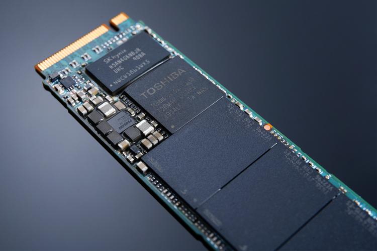 M.2固态硬盘安装在主板上