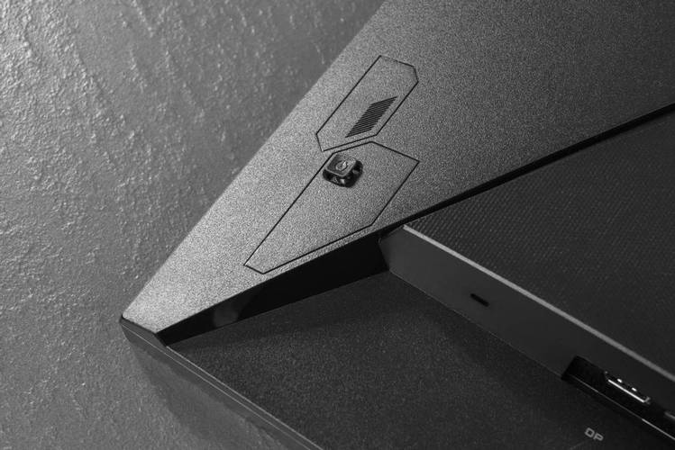 显示器接口和背部设计