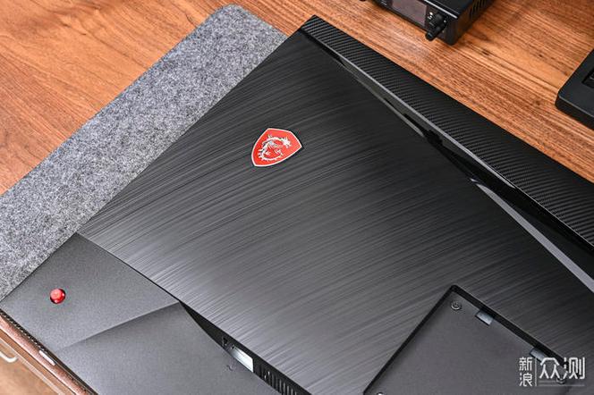 显示器电源和散热部件