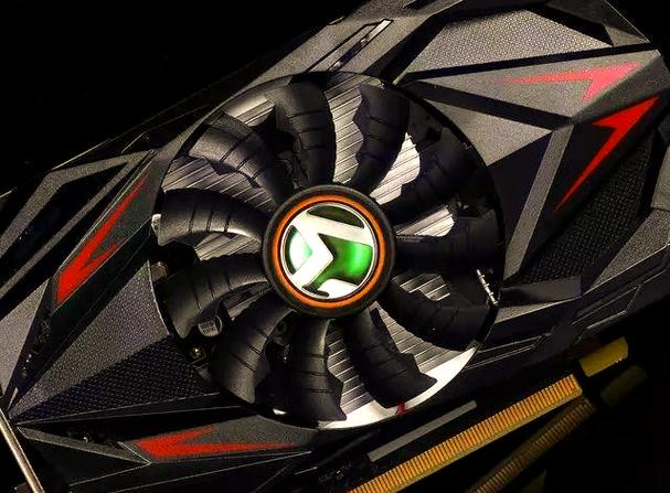 显卡紧凑型设计