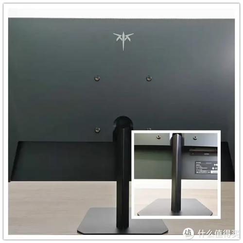 显示器屏幕和规格参数展示