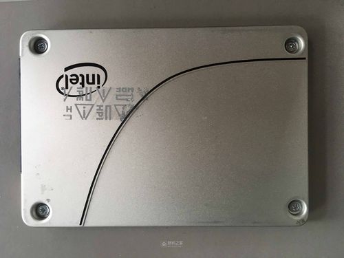 固态硬盘规格对比示意图