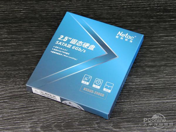 固态硬盘内部芯片特写