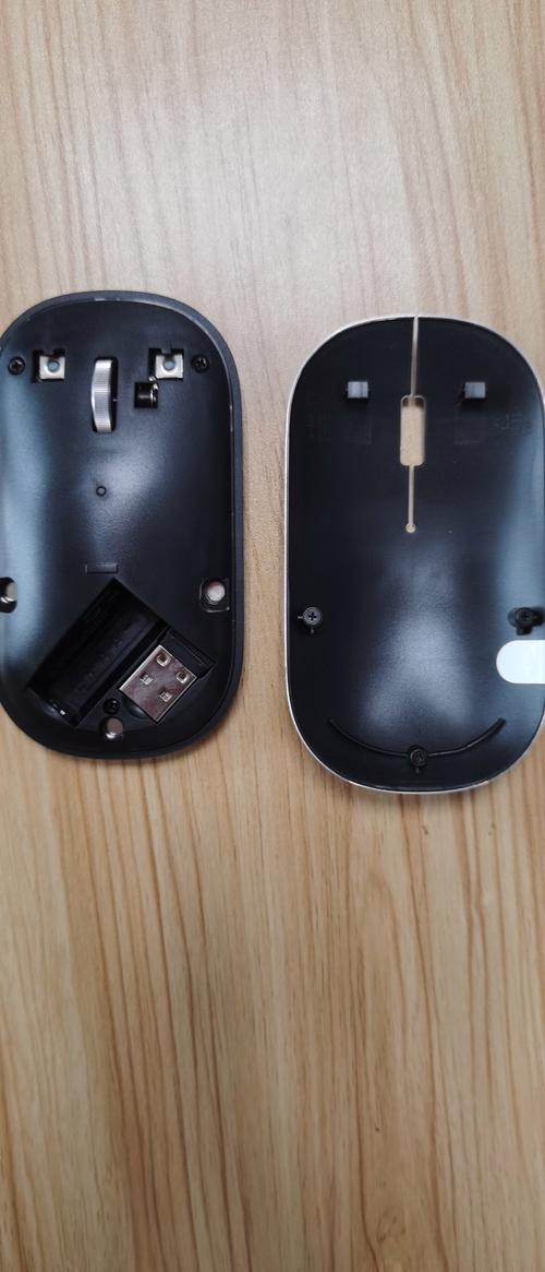 购物车和价格标签象征购买决策