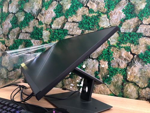 显示器接口和背部细节