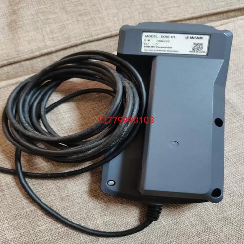 显示器接口布局