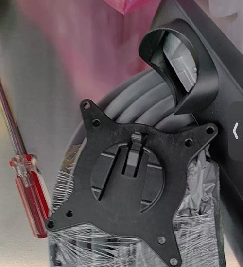 显示器规格对比示意图