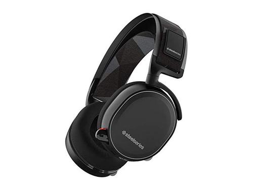 游戏场景中鼠标使用，展示性能表现