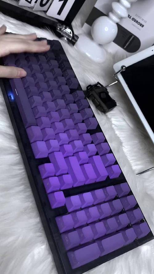 机械键盘规格对比示意图