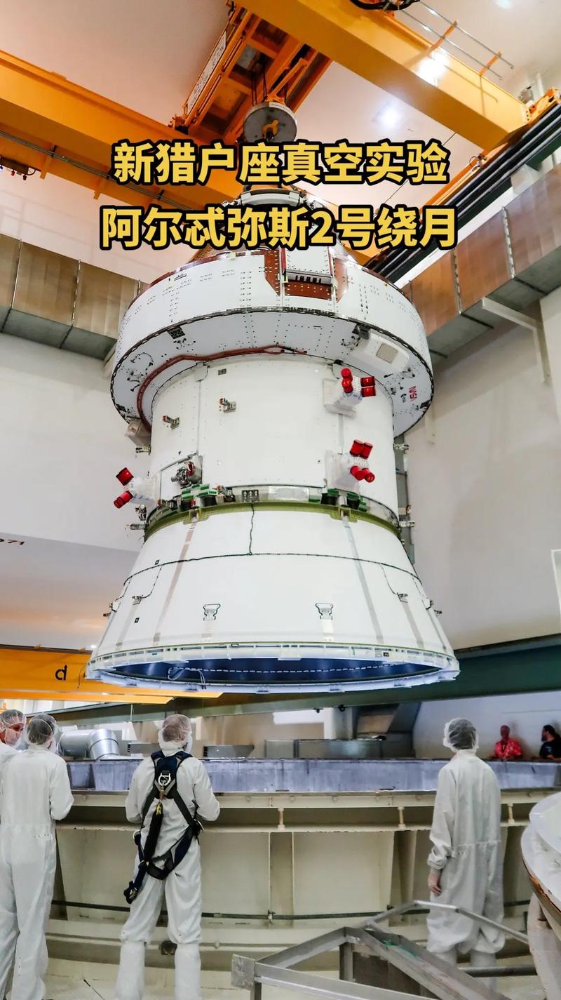 鼠标在办公桌上使用