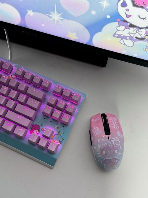 黑色键盘外观设计