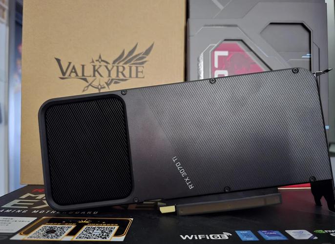 显卡散热风扇和RGB灯效特写